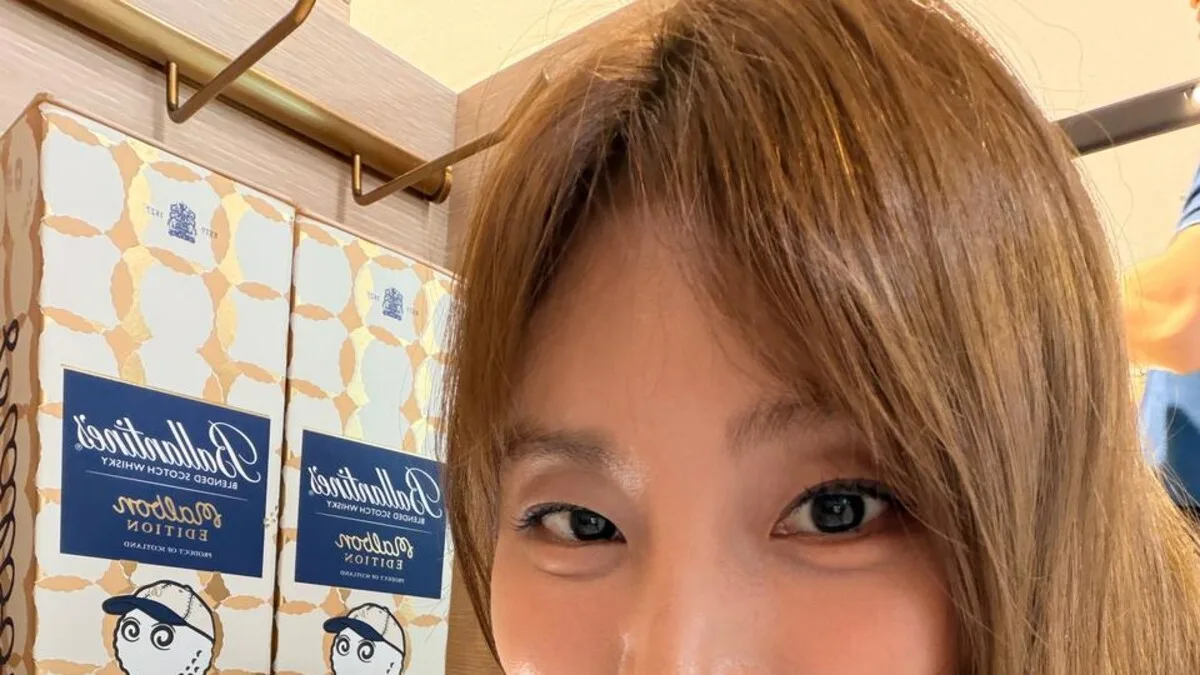 강소연, 제주공항서 리미티드 위스키 에디션 소개…골프 감성 담은 근황