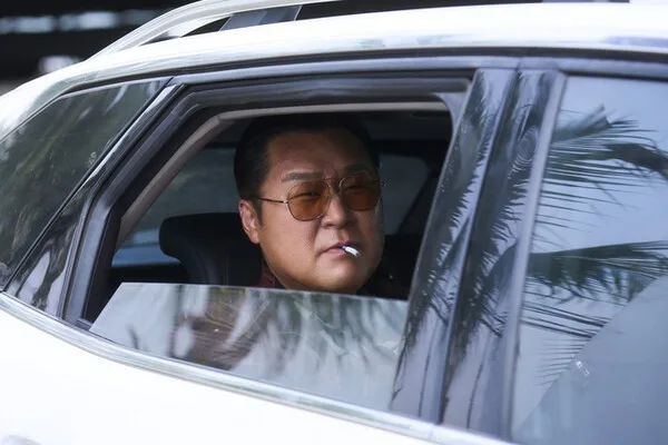 윤경호, '타짜: 벨제붑의 노래'서 스윙스와 호흡