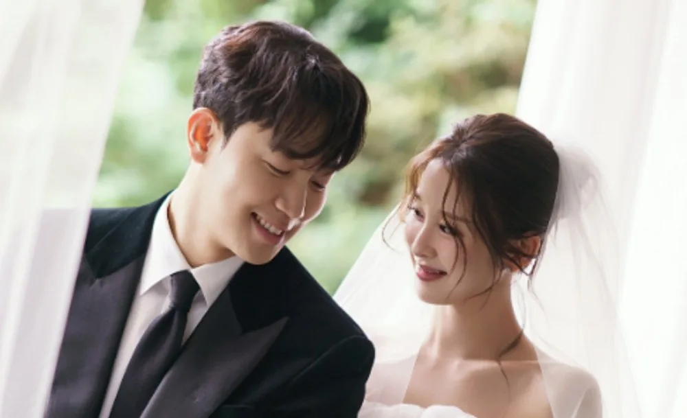 '�I시2' 뇌섹남 이규빈, 모델 안선미와 결혼…3년 열애 끝 결실 [RE:스타...