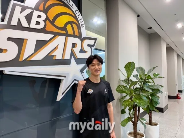 코치 제의 뿌리치고 KB행, 31세 세터 김형진 “이대로 은퇴하면 후회할...