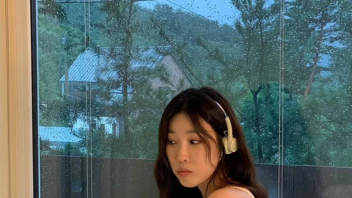 이해리, 비 오는 밤 창가에서 노래 초대…감성 가득 일상 공개