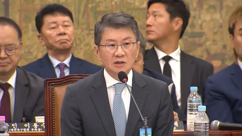 '홍명보 선임' 의혹 정몽규 출석…첫 소환 조사