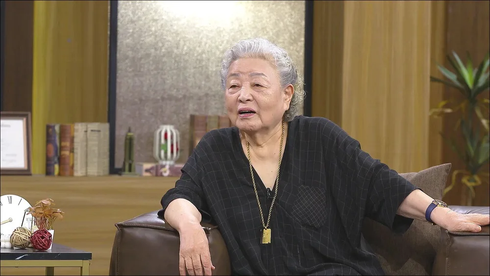 [MBN] '국민 엄마' 강부자의 인생사