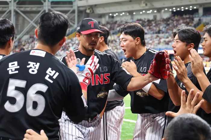 ‘ML 112승’ 대투수의 KBO 적응, 지금까진 OK…주 2회 등판 ‘관문’도...